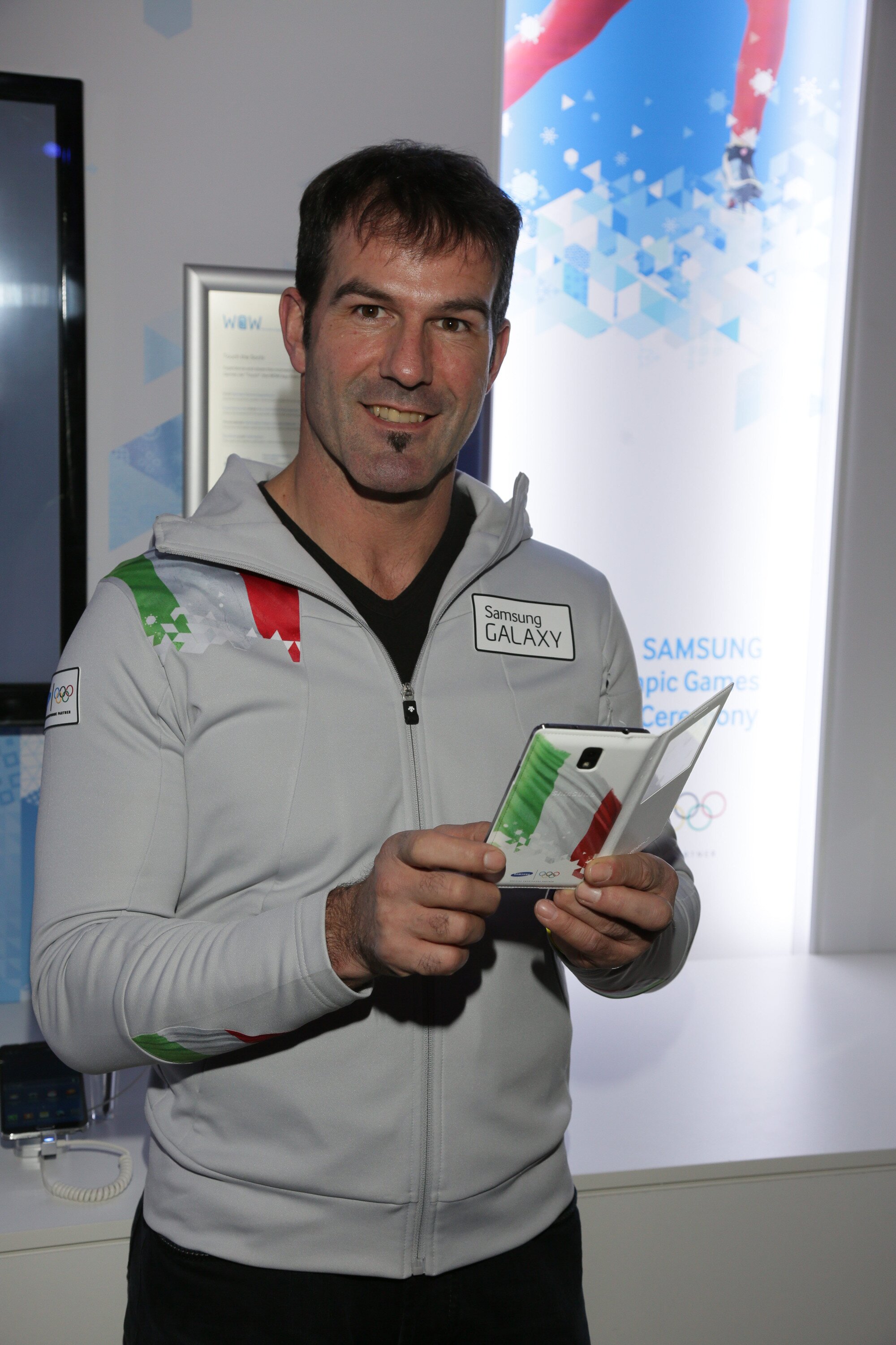 Armin Zöggeler Italy Novità| Samsung e il Comitato Olimpico Internazionale presentano liniziativa Smart Olympic Games” 